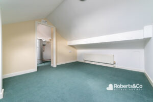 estate agent empty roomm in lea road property, lancashire
