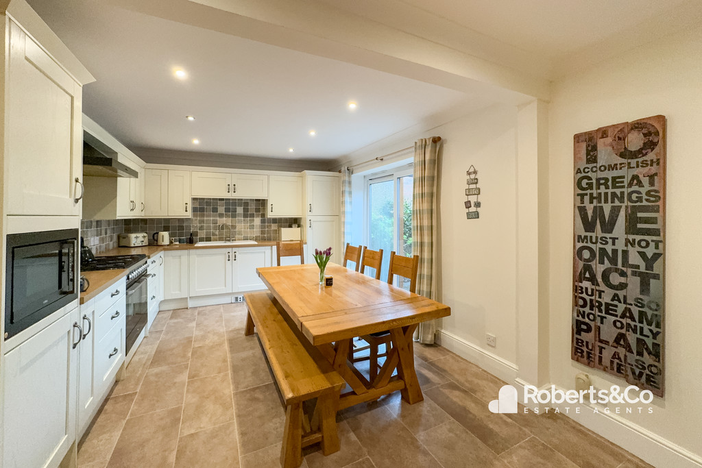 Lindle Lane Hutton dining room design along with kitchen from roberts estate agents hutton