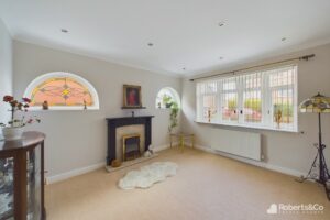 Newlands avenue, Penwortham, empty canvas for living room designs by estate agents penwortham