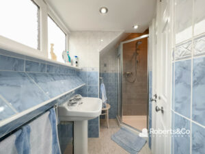 Shower and bathroom in penwortham, Newlands Avenue, from Roberts and co estate agent penwortham