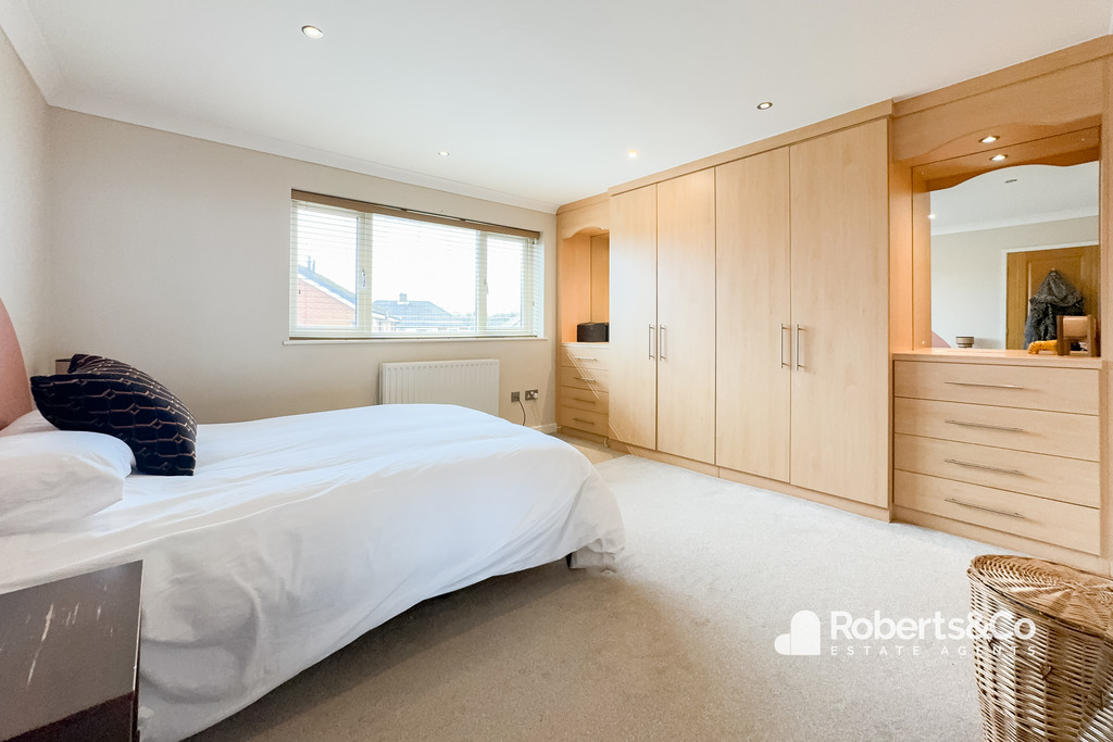duddle lane bedroom property in preston area, from roberts estate agents