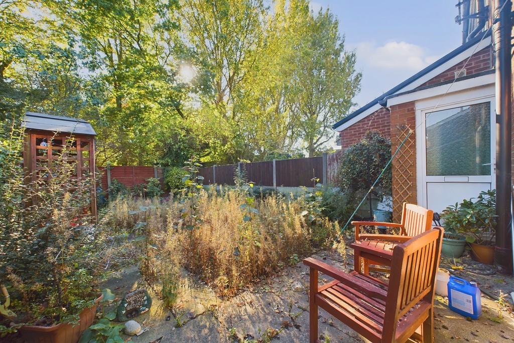 backgarden and outdoor living area, home in Lostock Hall