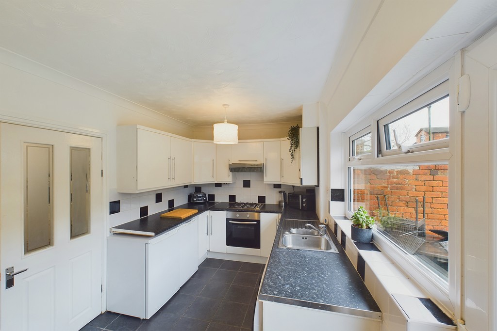 kitchen, house for sale in Farington