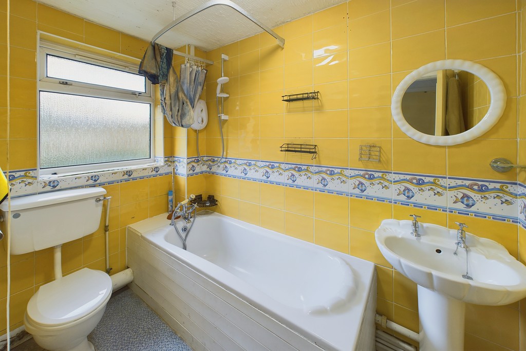 bathroom, house in Penwortham